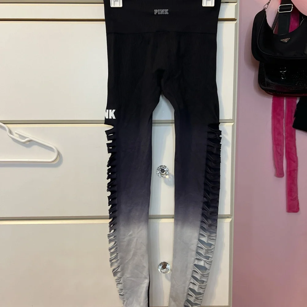 PINK Victoria's Secret Black and Gray Ombre Leggings - Picture 4 of 5